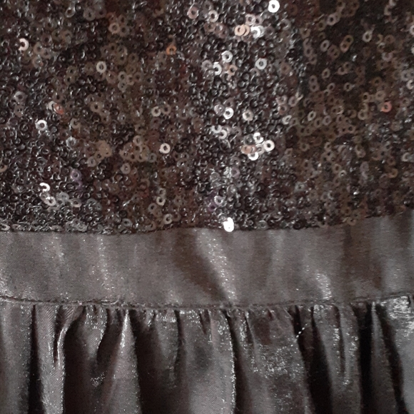 Dress - Picture 3 of 5